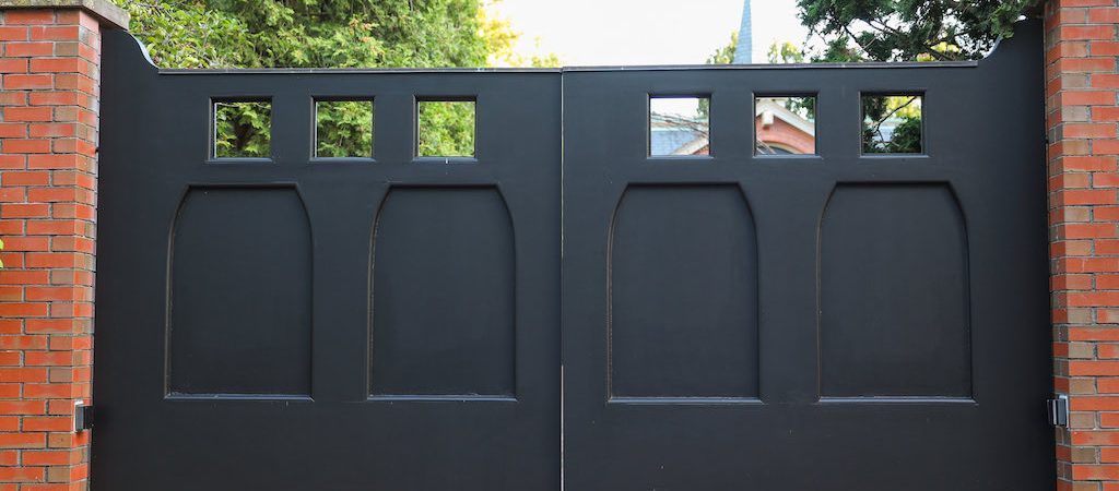 Was ist besser? Schiebetor versus Flügeltor?